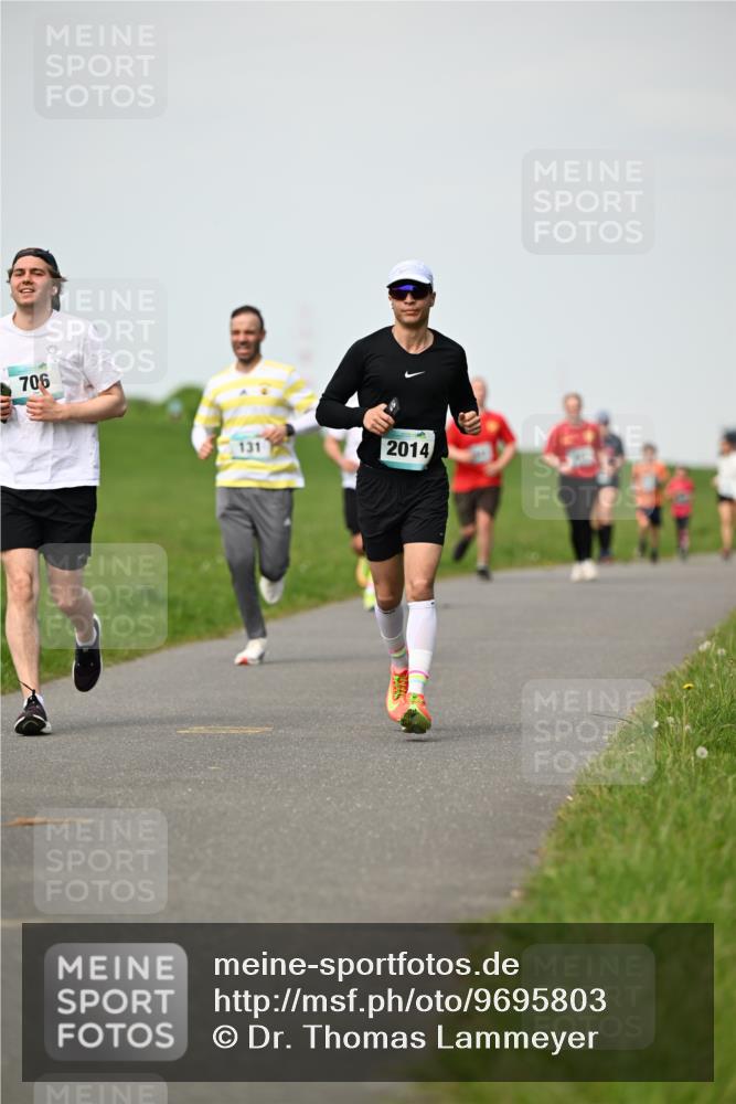 10.05.2026 - 8. Wedeler Halbmarathon Dr. Thomas Lammeyer http://msf.ph/oto/9695803 10.05.2026 11:22:08 Laufen 706, 131, 2014 meine-sportfotos.de