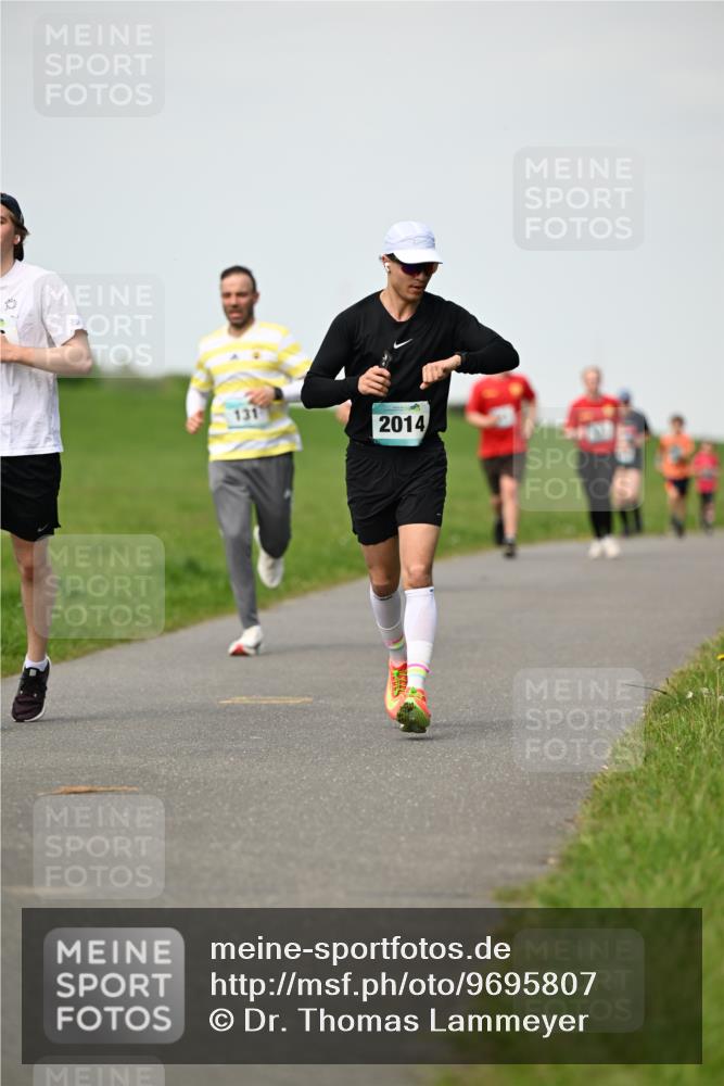 10.05.2026 - 8. Wedeler Halbmarathon Dr. Thomas Lammeyer http://msf.ph/oto/9695807 10.05.2026 11:22:08 Laufen 131, 2014 meine-sportfotos.de