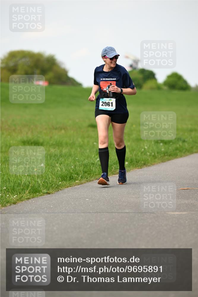10.05.2026 - 8. Wedeler Halbmarathon Dr. Thomas Lammeyer http://msf.ph/oto/9695891 10.05.2026 11:22:27 Laufen 2081 meine-sportfotos.de