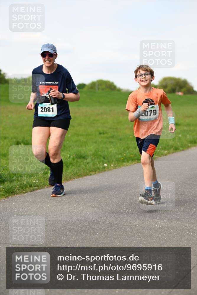 10.05.2026 - 8. Wedeler Halbmarathon Dr. Thomas Lammeyer http://msf.ph/oto/9695916 10.05.2026 11:22:30 Laufen 2081, 079 meine-sportfotos.de