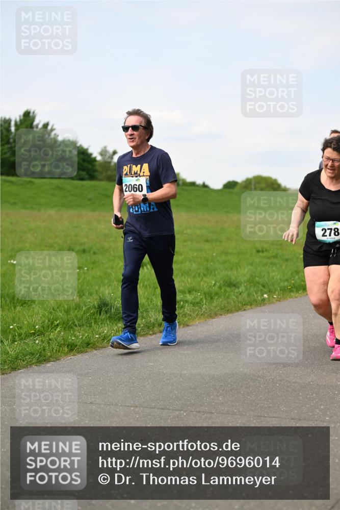 10.05.2026 - 8. Wedeler Halbmarathon Dr. Thomas Lammeyer http://msf.ph/oto/9696014 10.05.2026 11:22:54 Laufen 2060, 278 meine-sportfotos.de