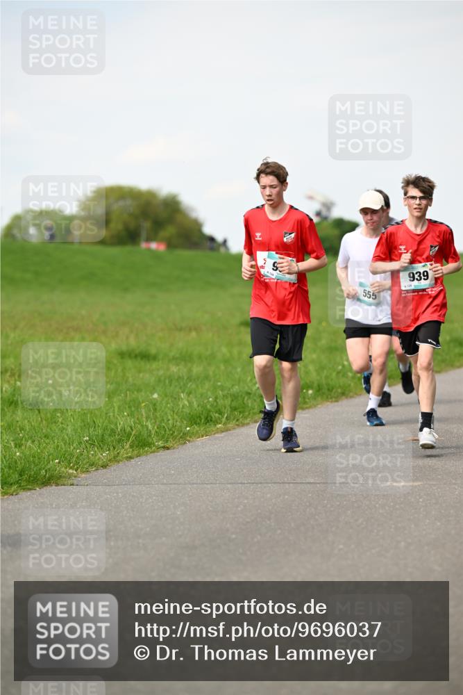 10.05.2026 - 8. Wedeler Halbmarathon Dr. Thomas Lammeyer http://msf.ph/oto/9696037 10.05.2026 11:23:00 Laufen 134, 555, 939 meine-sportfotos.de
