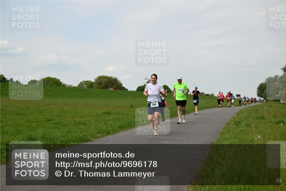 10.05.2026 - 8. Wedeler Halbmarathon Dr. Thomas Lammeyer http://msf.ph/oto/9696178 10.05.2026 11:23:41 Laufen 244, 2006 meine-sportfotos.de