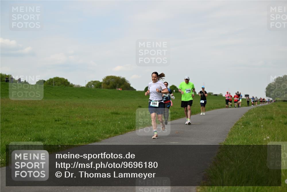 10.05.2026 - 8. Wedeler Halbmarathon Dr. Thomas Lammeyer http://msf.ph/oto/9696180 10.05.2026 11:23:42 Laufen 244, 2006 meine-sportfotos.de