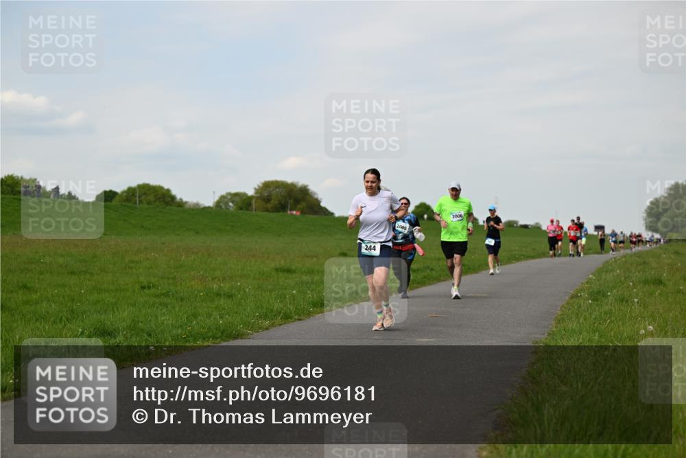 10.05.2026 - 8. Wedeler Halbmarathon Dr. Thomas Lammeyer http://msf.ph/oto/9696181 10.05.2026 11:23:42 Laufen 244, 2005, 2006 meine-sportfotos.de