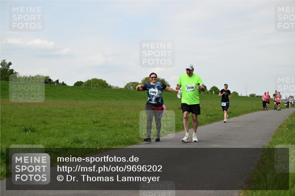10.05.2026 - 8. Wedeler Halbmarathon Dr. Thomas Lammeyer http://msf.ph/oto/9696202 10.05.2026 11:23:45 Laufen 2005, 2006 meine-sportfotos.de