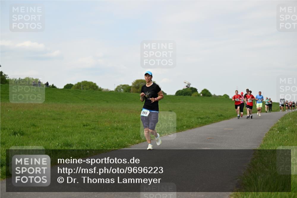 10.05.2026 - 8. Wedeler Halbmarathon Dr. Thomas Lammeyer http://msf.ph/oto/9696223 10.05.2026 11:23:51 Laufen 393 meine-sportfotos.de