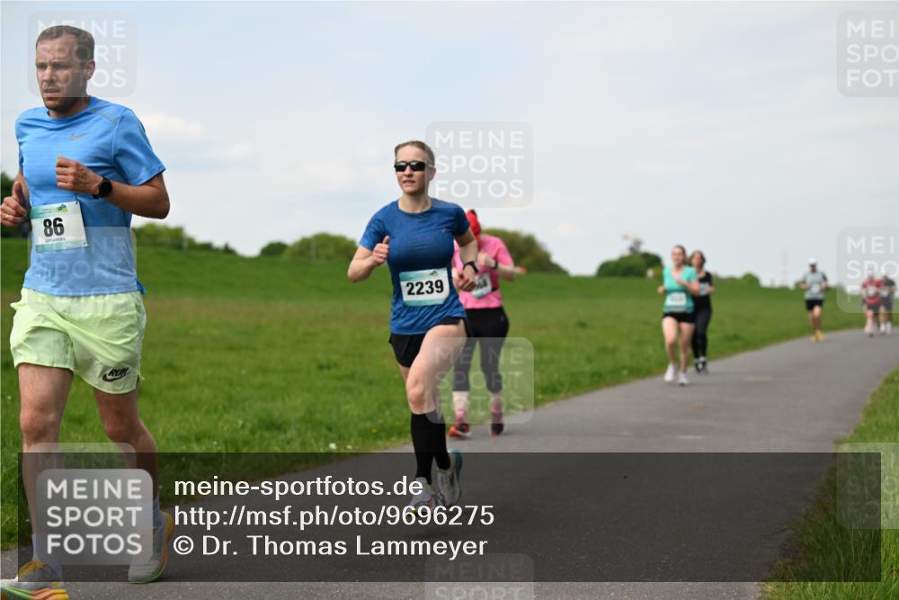 10.05.2026 - 8. Wedeler Halbmarathon Dr. Thomas Lammeyer http://msf.ph/oto/9696275 10.05.2026 11:24:03 Laufen 2239 meine-sportfotos.de