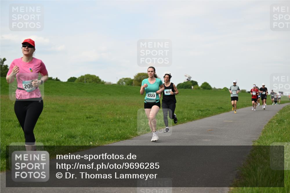 10.05.2026 - 8. Wedeler Halbmarathon Dr. Thomas Lammeyer http://msf.ph/oto/9696285 10.05.2026 11:24:06 Laufen 206, 2223, 827 meine-sportfotos.de