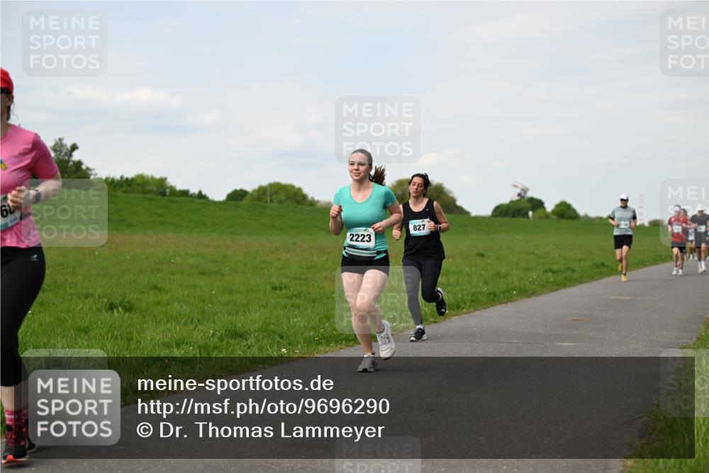 10.05.2026 - 8. Wedeler Halbmarathon Dr. Thomas Lammeyer http://msf.ph/oto/9696290 10.05.2026 11:24:06 Laufen 2223, 8270 meine-sportfotos.de