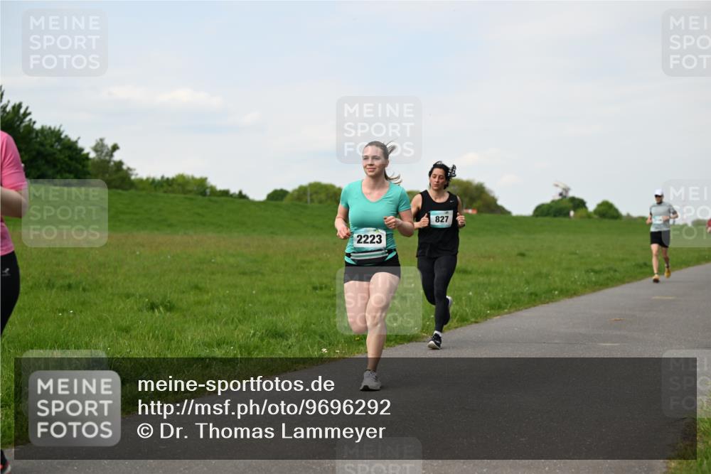 10.05.2026 - 8. Wedeler Halbmarathon Dr. Thomas Lammeyer http://msf.ph/oto/9696292 10.05.2026 11:24:06 Laufen 2223, 827 meine-sportfotos.de