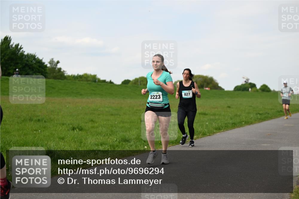10.05.2026 - 8. Wedeler Halbmarathon Dr. Thomas Lammeyer http://msf.ph/oto/9696294 10.05.2026 11:24:07 Laufen 2223, 827 meine-sportfotos.de