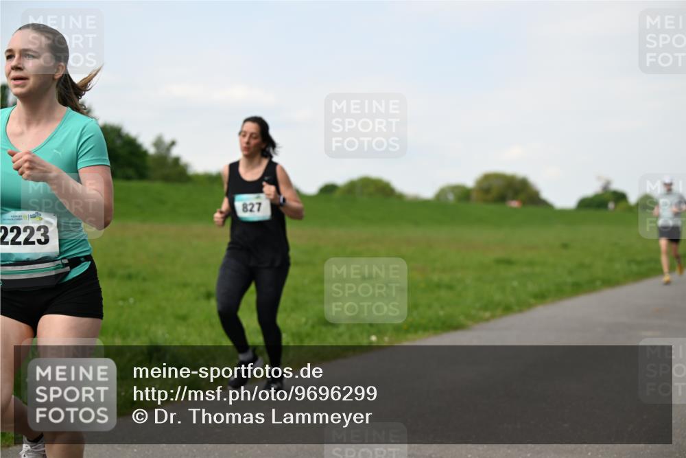 10.05.2026 - 8. Wedeler Halbmarathon Dr. Thomas Lammeyer http://msf.ph/oto/9696299 10.05.2026 11:24:08 Laufen 2223, 827 meine-sportfotos.de