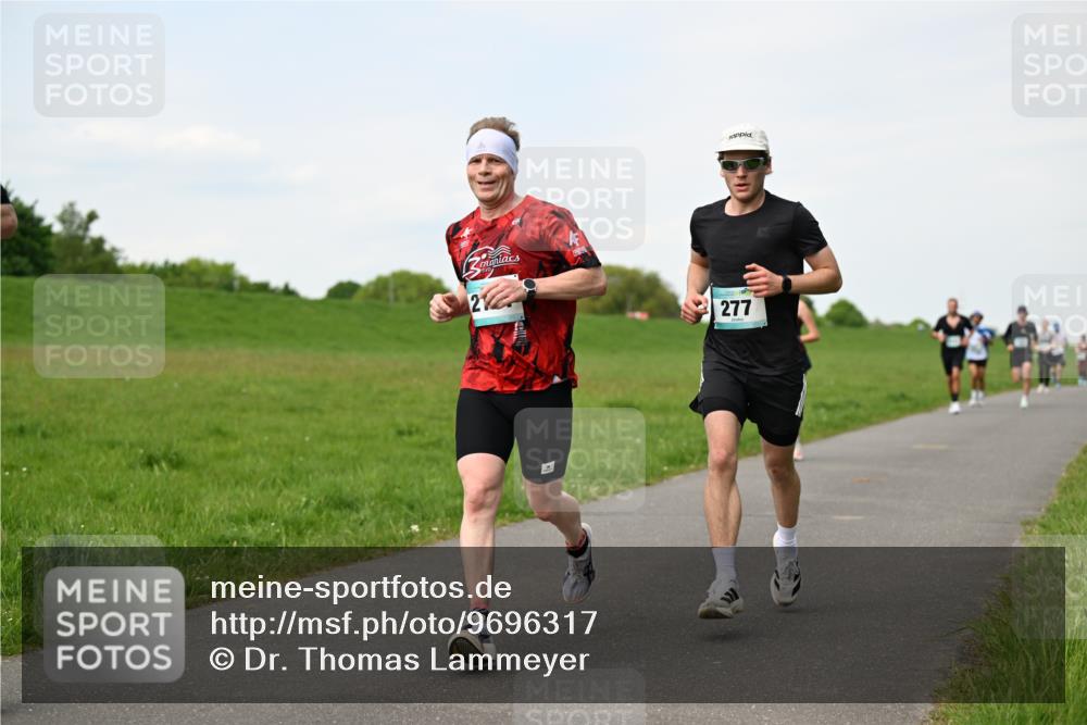 10.05.2026 - 8. Wedeler Halbmarathon Dr. Thomas Lammeyer http://msf.ph/oto/9696317 10.05.2026 11:24:13 Laufen 277 meine-sportfotos.de