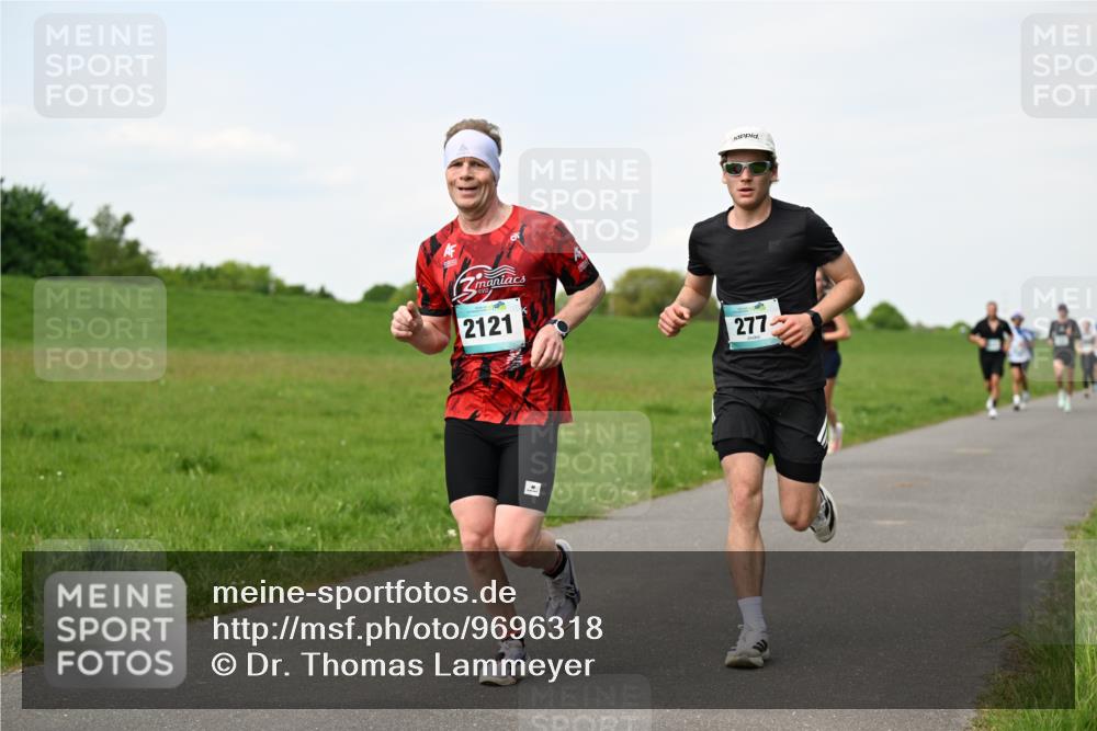 10.05.2026 - 8. Wedeler Halbmarathon Dr. Thomas Lammeyer http://msf.ph/oto/9696318 10.05.2026 11:24:14 Laufen 2121, 277 meine-sportfotos.de