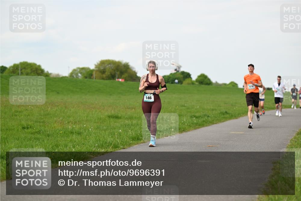 10.05.2026 - 8. Wedeler Halbmarathon Dr. Thomas Lammeyer http://msf.ph/oto/9696391 10.05.2026 11:24:37 Laufen 146, 876 meine-sportfotos.de