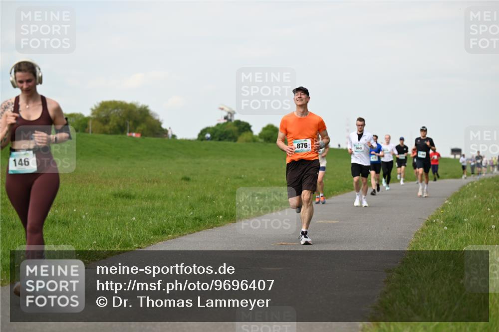 10.05.2026 - 8. Wedeler Halbmarathon Dr. Thomas Lammeyer http://msf.ph/oto/9696407 10.05.2026 11:24:40 Laufen 146, 876, 960 meine-sportfotos.de