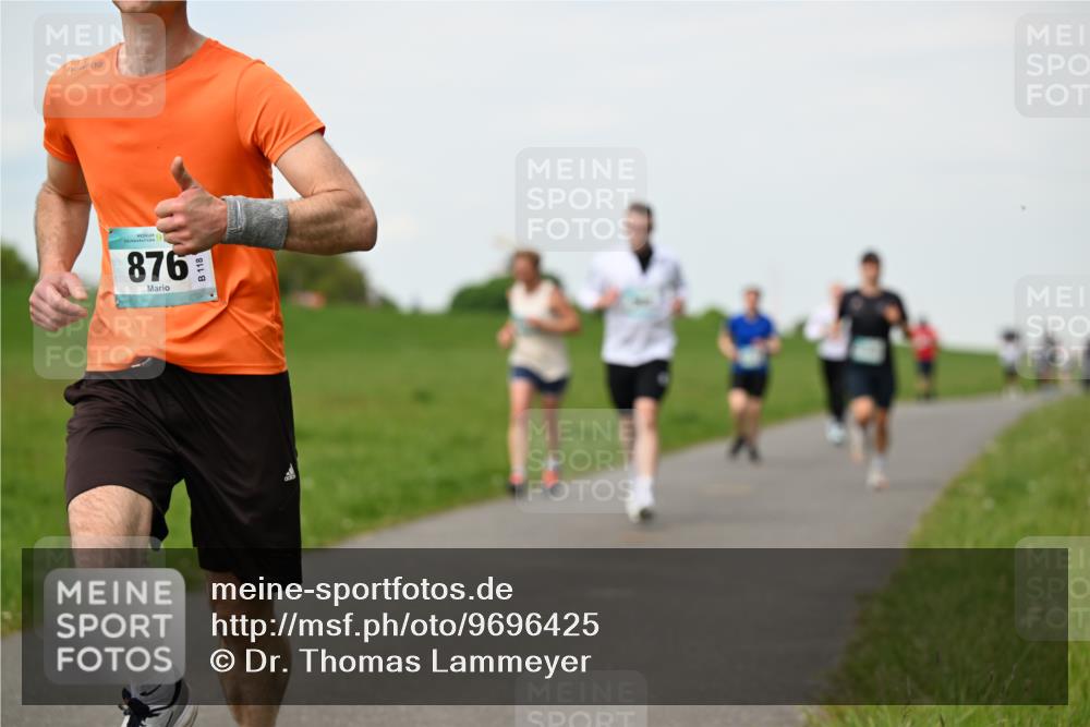 10.05.2026 - 8. Wedeler Halbmarathon Dr. Thomas Lammeyer http://msf.ph/oto/9696425 10.05.2026 11:24:43 Laufen 876 meine-sportfotos.de