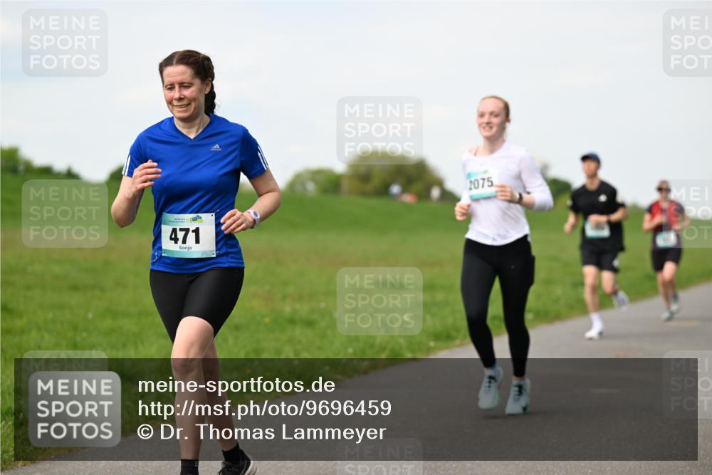 10.05.2026 - 8. Wedeler Halbmarathon Dr. Thomas Lammeyer http://msf.ph/oto/9696459 10.05.2026 11:24:50 Laufen 471, 2075 meine-sportfotos.de