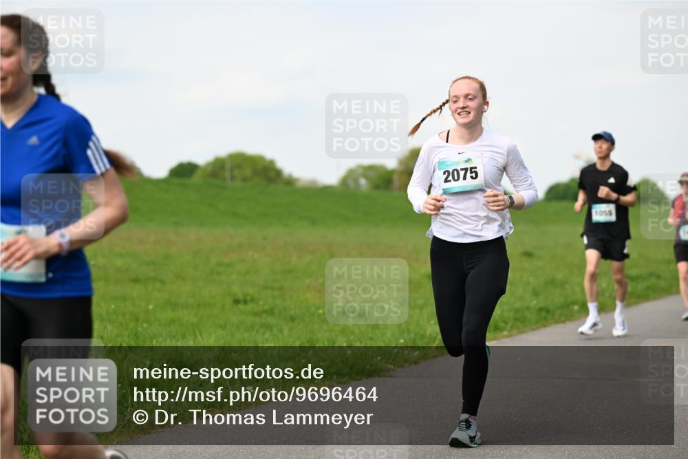 10.05.2026 - 8. Wedeler Halbmarathon Dr. Thomas Lammeyer http://msf.ph/oto/9696464 10.05.2026 11:24:50 Laufen 2075, 1056 meine-sportfotos.de