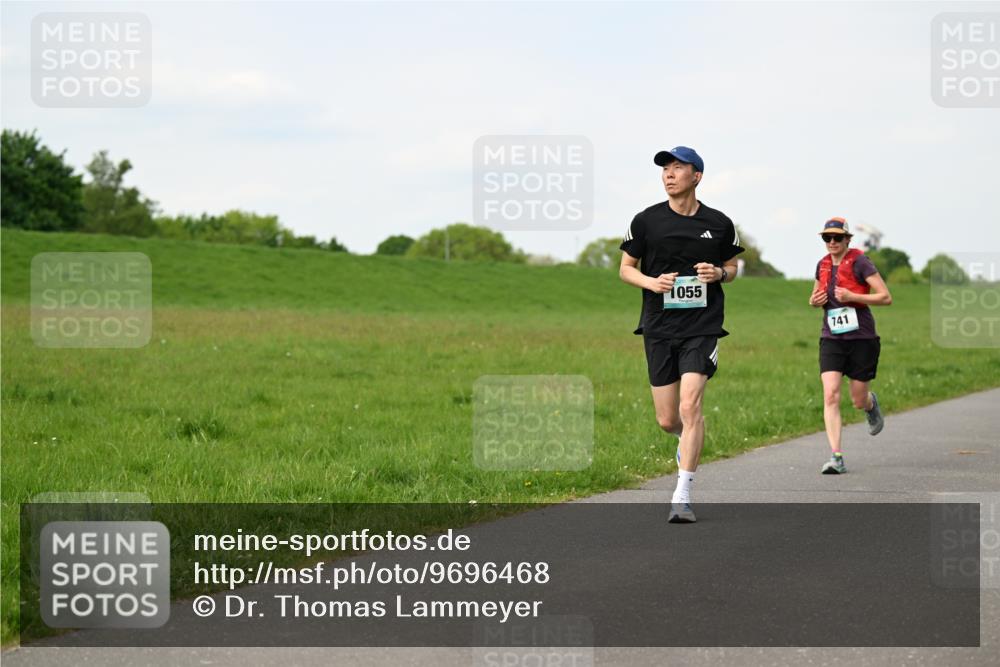 10.05.2026 - 8. Wedeler Halbmarathon Dr. Thomas Lammeyer http://msf.ph/oto/9696468 10.05.2026 11:24:52 Laufen 1055, 741 meine-sportfotos.de