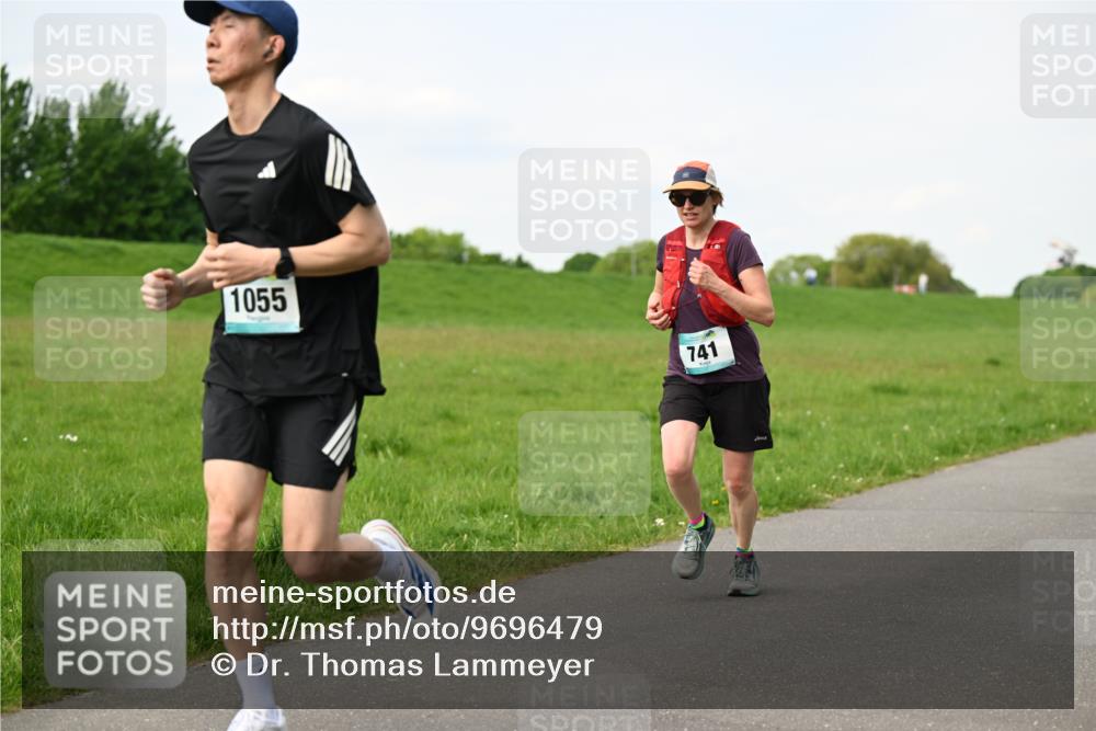 10.05.2026 - 8. Wedeler Halbmarathon Dr. Thomas Lammeyer http://msf.ph/oto/9696479 10.05.2026 11:24:54 Laufen 1055, 741 meine-sportfotos.de