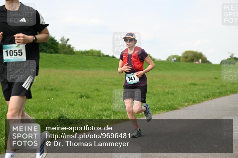 10.05.2026 - 8. Wedeler Halbmarathon Dr. Thomas Lammeyer http://msf.ph/oto/9696481 10.05.2026 11:24:55 Laufen 1055, 741 meine-sportfotos.de