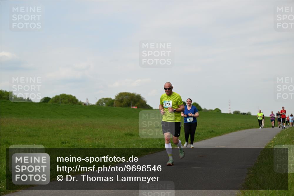 10.05.2026 - 8. Wedeler Halbmarathon Dr. Thomas Lammeyer http://msf.ph/oto/9696546 10.05.2026 11:25:24 Laufen 673 meine-sportfotos.de