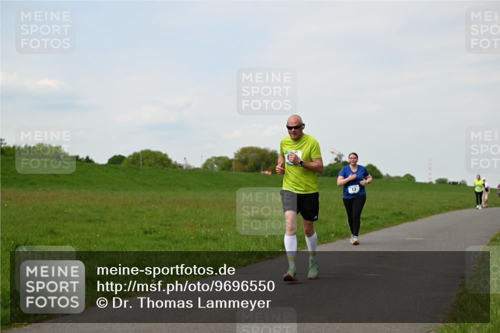 10.05.2026 - 8. Wedeler Halbmarathon Dr. Thomas Lammeyer http://msf.ph/oto/9696550 10.05.2026 11:25:24 Laufen  meine-sportfotos.de