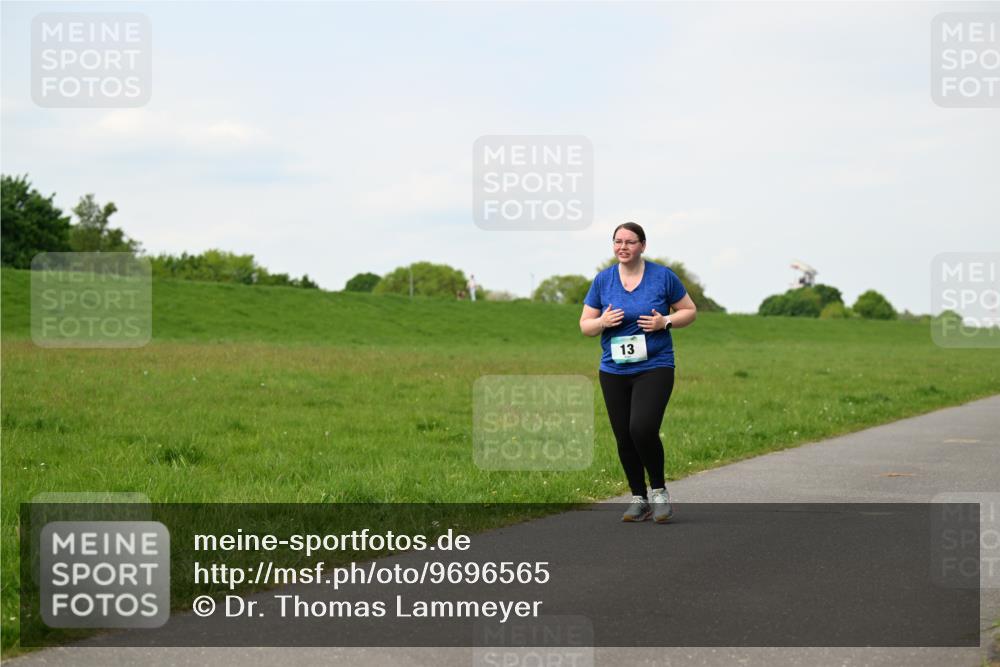 10.05.2026 - 8. Wedeler Halbmarathon Dr. Thomas Lammeyer http://msf.ph/oto/9696565 10.05.2026 11:25:28 Laufen  meine-sportfotos.de