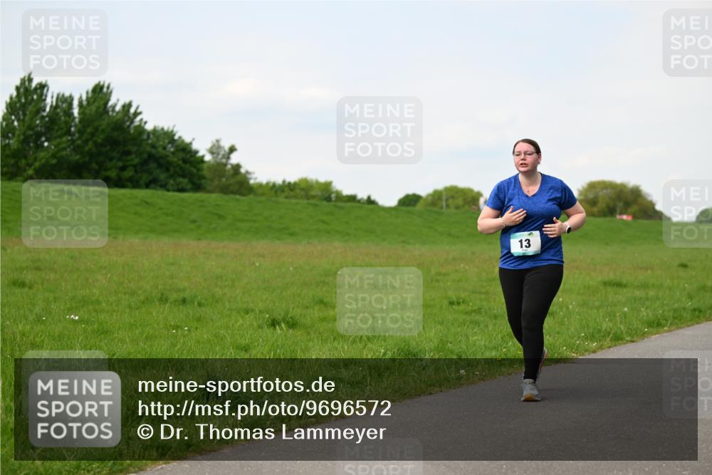 10.05.2026 - 8. Wedeler Halbmarathon Dr. Thomas Lammeyer http://msf.ph/oto/9696572 10.05.2026 11:25:29 Laufen  meine-sportfotos.de