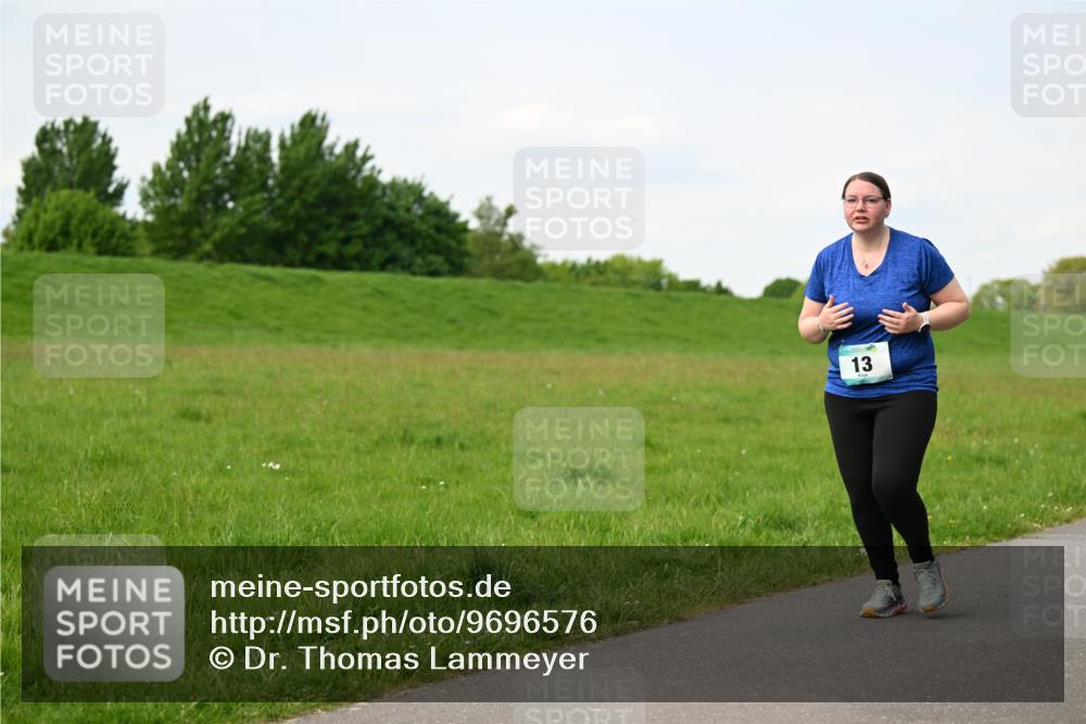10.05.2026 - 8. Wedeler Halbmarathon Dr. Thomas Lammeyer http://msf.ph/oto/9696576 10.05.2026 11:25:29 Laufen  meine-sportfotos.de