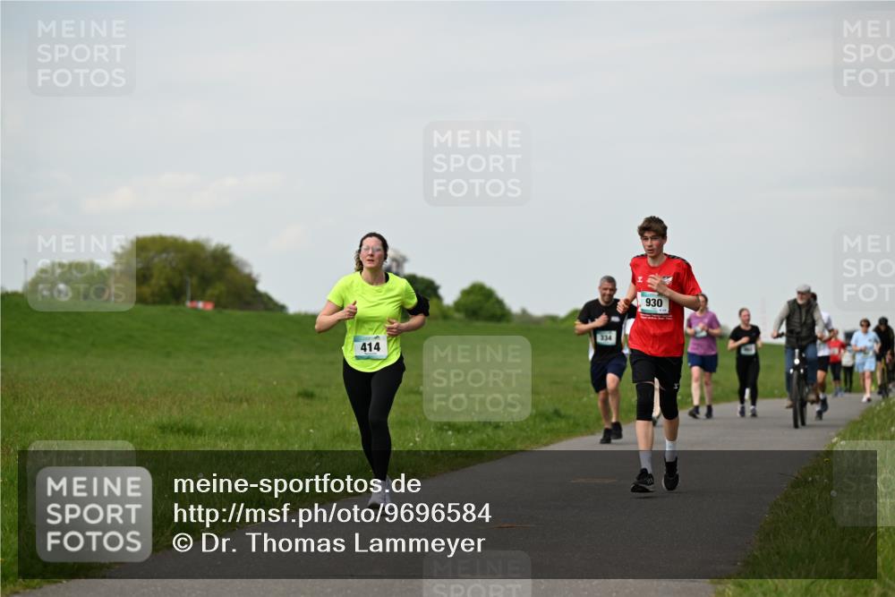 10.05.2026 - 8. Wedeler Halbmarathon Dr. Thomas Lammeyer http://msf.ph/oto/9696584 10.05.2026 11:25:37 Laufen 414, 334, 930 meine-sportfotos.de