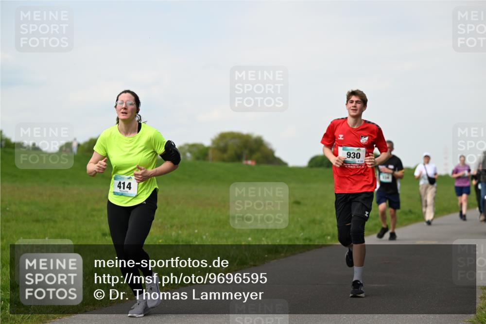 10.05.2026 - 8. Wedeler Halbmarathon Dr. Thomas Lammeyer http://msf.ph/oto/9696595 10.05.2026 11:25:39 Laufen 414, 930 meine-sportfotos.de