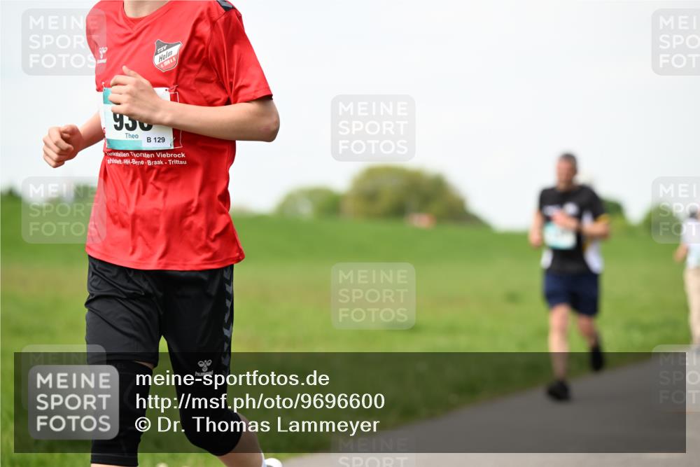 10.05.2026 - 8. Wedeler Halbmarathon Dr. Thomas Lammeyer http://msf.ph/oto/9696600 10.05.2026 11:25:41 Laufen 1910, 950, 129 meine-sportfotos.de