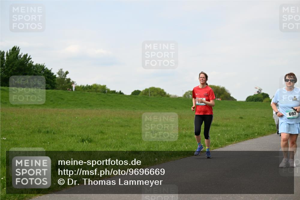 10.05.2026 - 8. Wedeler Halbmarathon Dr. Thomas Lammeyer http://msf.ph/oto/9696669 10.05.2026 11:25:58 Laufen 697 meine-sportfotos.de