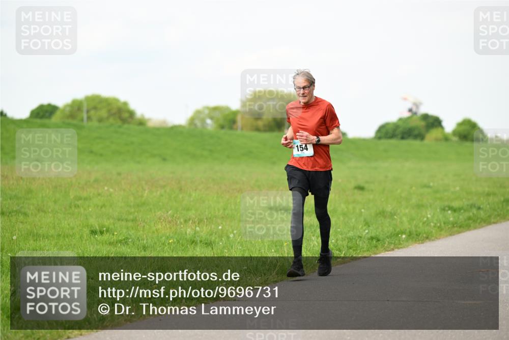 10.05.2026 - 8. Wedeler Halbmarathon Dr. Thomas Lammeyer http://msf.ph/oto/9696731 10.05.2026 11:26:17 Laufen 154 meine-sportfotos.de