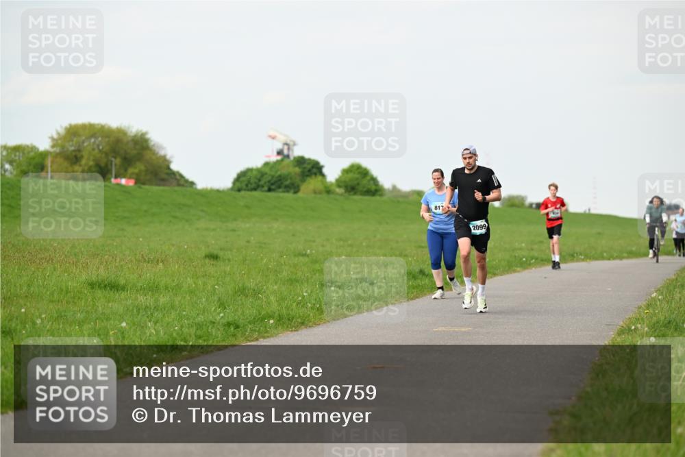 10.05.2026 - 8. Wedeler Halbmarathon Dr. Thomas Lammeyer http://msf.ph/oto/9696759 10.05.2026 11:26:26 Laufen 817, 2099 meine-sportfotos.de