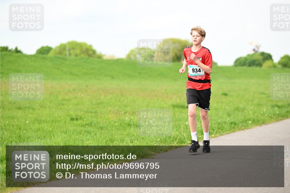 10.05.2026 - 8. Wedeler Halbmarathon Dr. Thomas Lammeyer http://msf.ph/oto/9696795 10.05.2026 11:26:39 Laufen 934 meine-sportfotos.de