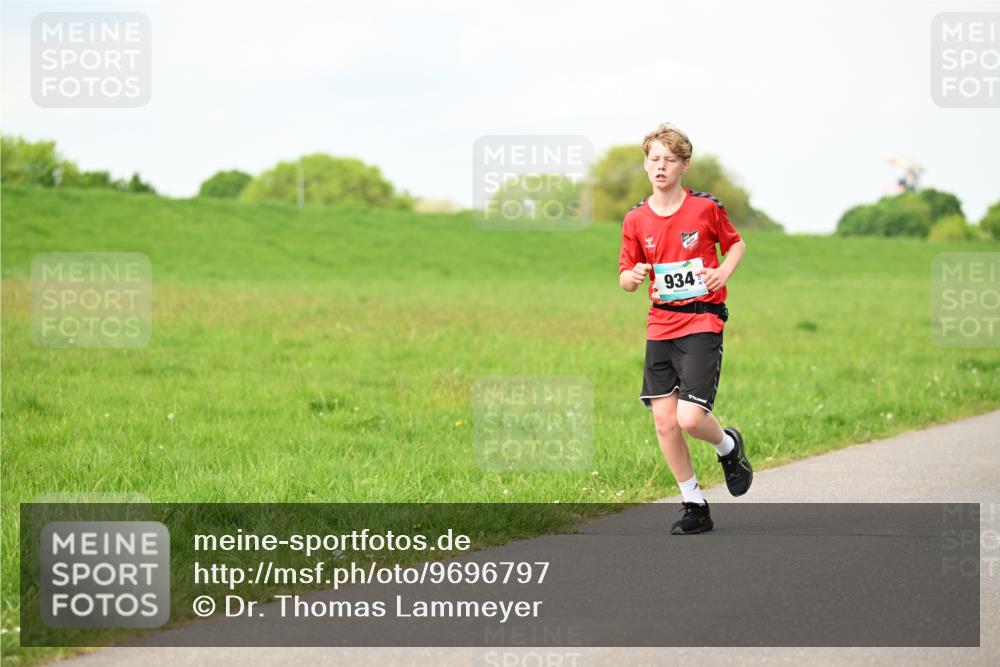 10.05.2026 - 8. Wedeler Halbmarathon Dr. Thomas Lammeyer http://msf.ph/oto/9696797 10.05.2026 11:26:39 Laufen 934 meine-sportfotos.de