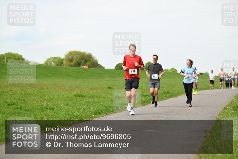 10.05.2026 - 8. Wedeler Halbmarathon Dr. Thomas Lammeyer http://msf.ph/oto/9696805 10.05.2026 11:26:45 Laufen 179, 792 meine-sportfotos.de