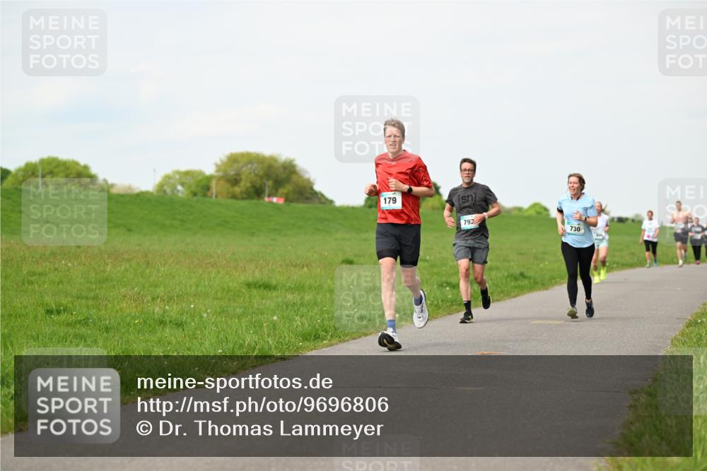 10.05.2026 - 8. Wedeler Halbmarathon Dr. Thomas Lammeyer http://msf.ph/oto/9696806 10.05.2026 11:26:46 Laufen 179, 792, 730 meine-sportfotos.de
