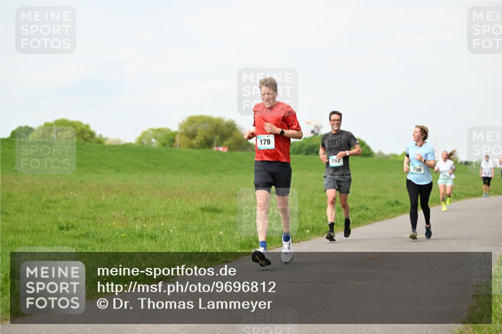 10.05.2026 - 8. Wedeler Halbmarathon Dr. Thomas Lammeyer http://msf.ph/oto/9696812 10.05.2026 11:26:46 Laufen 179 meine-sportfotos.de