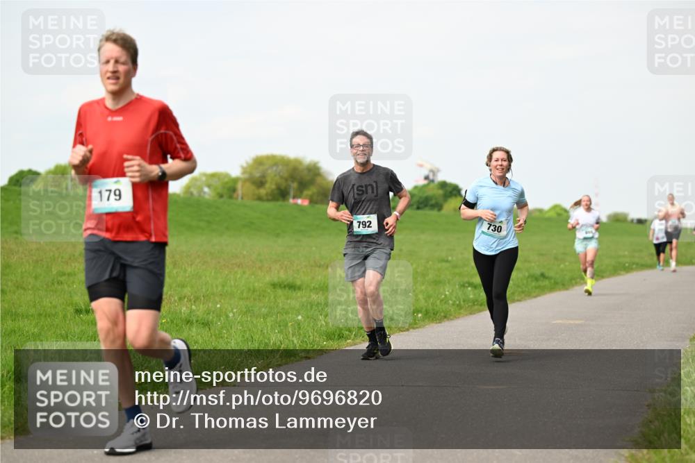 10.05.2026 - 8. Wedeler Halbmarathon Dr. Thomas Lammeyer http://msf.ph/oto/9696820 10.05.2026 11:26:48 Laufen 179, 792, 730 meine-sportfotos.de