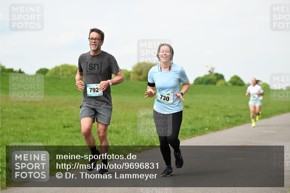 10.05.2026 - 8. Wedeler Halbmarathon Dr. Thomas Lammeyer http://msf.ph/oto/9696831 10.05.2026 11:26:50 Laufen 792, 730 meine-sportfotos.de