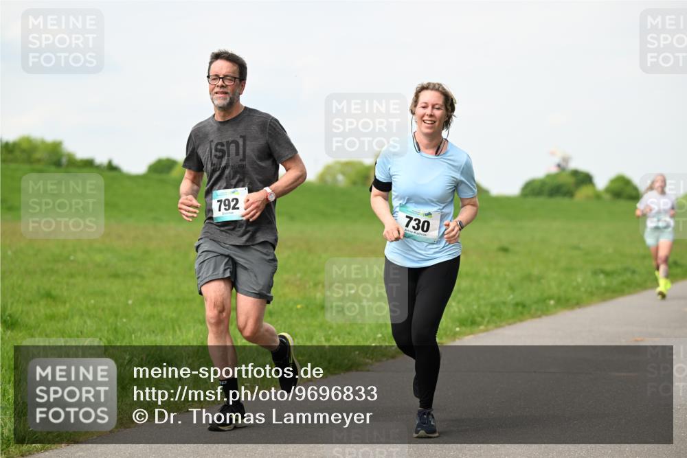 10.05.2026 - 8. Wedeler Halbmarathon Dr. Thomas Lammeyer http://msf.ph/oto/9696833 10.05.2026 11:26:50 Laufen 792, 730 meine-sportfotos.de