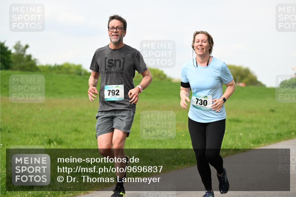 10.05.2026 - 8. Wedeler Halbmarathon Dr. Thomas Lammeyer http://msf.ph/oto/9696837 10.05.2026 11:26:51 Laufen 792, 730 meine-sportfotos.de