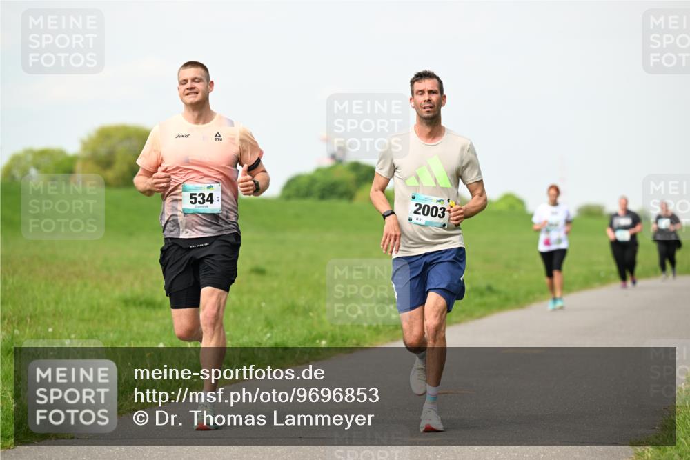 10.05.2026 - 8. Wedeler Halbmarathon Dr. Thomas Lammeyer http://msf.ph/oto/9696853 10.05.2026 11:26:57 Laufen 1001, 534, 2003 meine-sportfotos.de