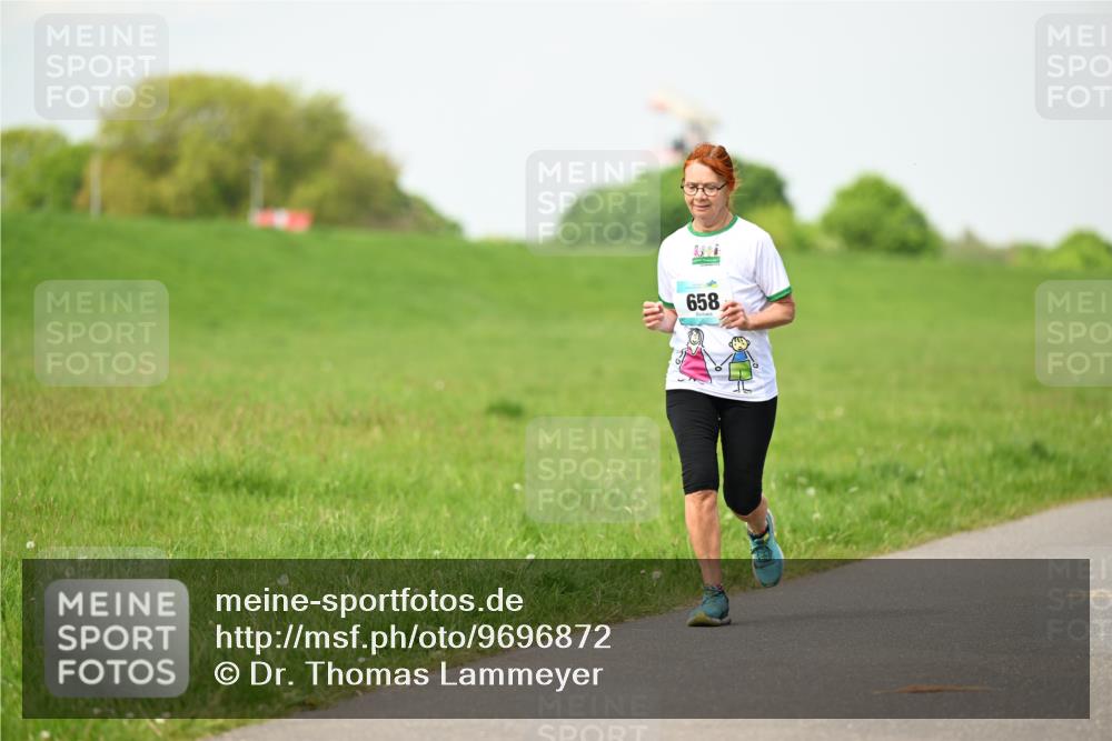 10.05.2026 - 8. Wedeler Halbmarathon Dr. Thomas Lammeyer http://msf.ph/oto/9696872 10.05.2026 11:27:03 Laufen 658 meine-sportfotos.de