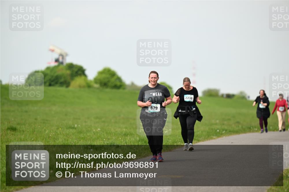 10.05.2026 - 8. Wedeler Halbmarathon Dr. Thomas Lammeyer http://msf.ph/oto/9696891 10.05.2026 11:27:06 Laufen 2238, 679 meine-sportfotos.de